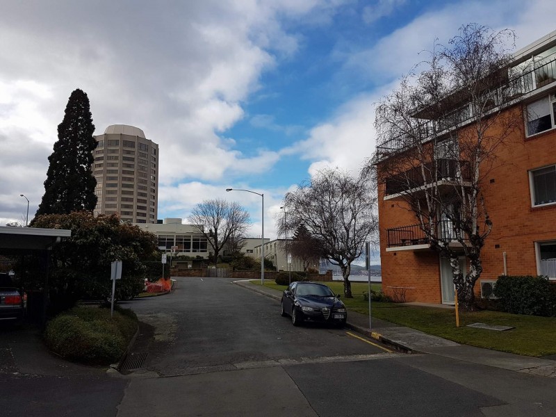 7/2 Plimsoll Place, Sandy Bay TAS 7005