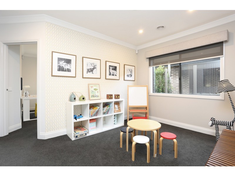 24 Stradling Rise, Mernda VIC 3754