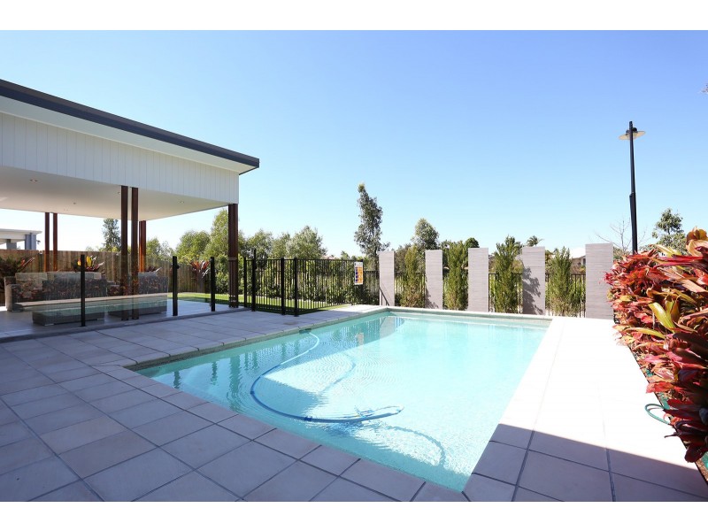 65 Waterway Drive, Birtinya QLD 4575