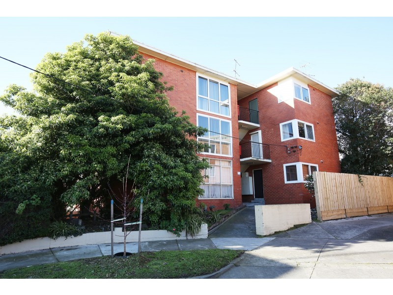 7/1 Fiona Court, St Kilda VIC 3182