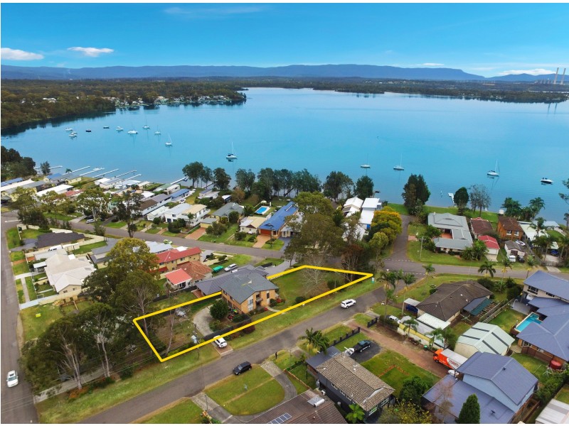 2 Brooks Street, Bonnells Bay NSW 2264