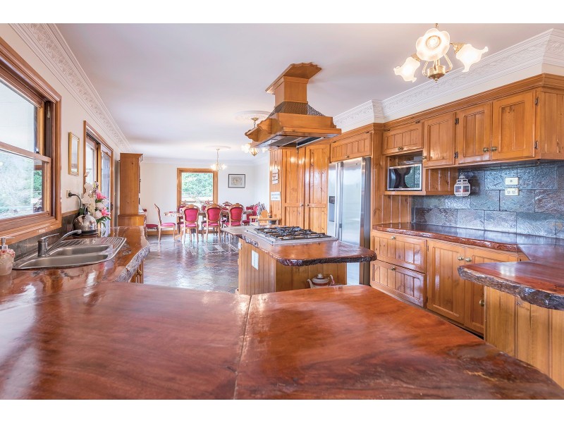 31 Browns Mountain Road, Tapitallee NSW 2540