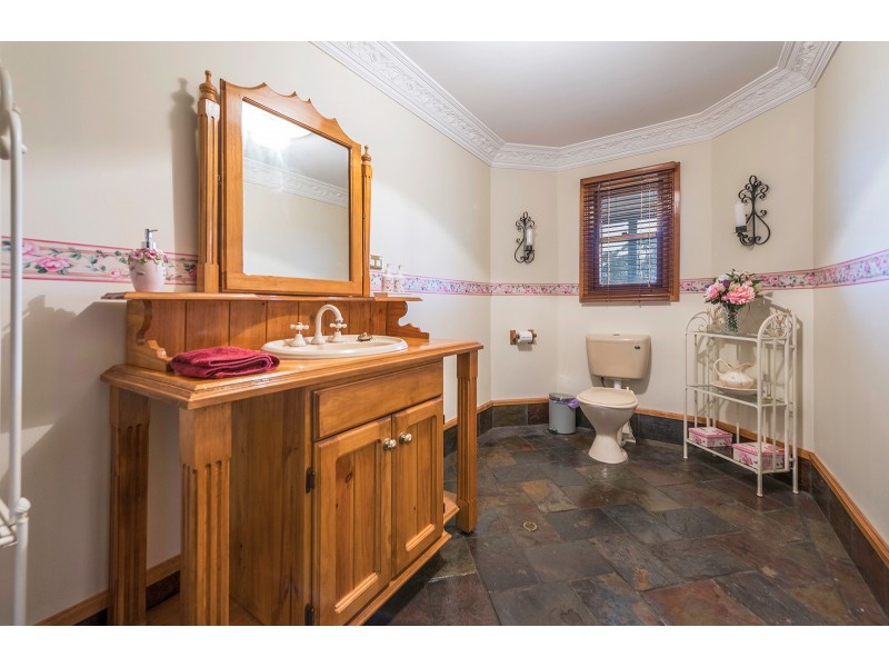 31 Browns Mountain Road, Tapitallee NSW 2540