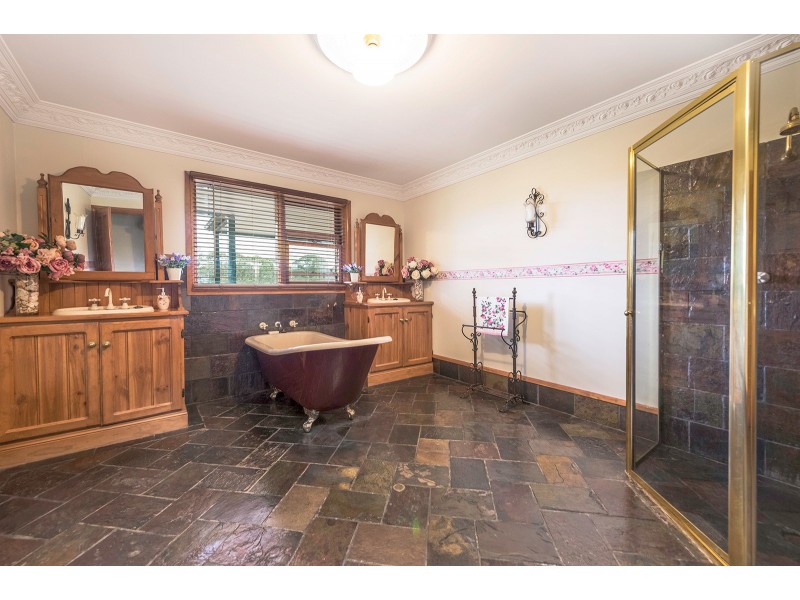 31 Browns Mountain Road, Tapitallee NSW 2540