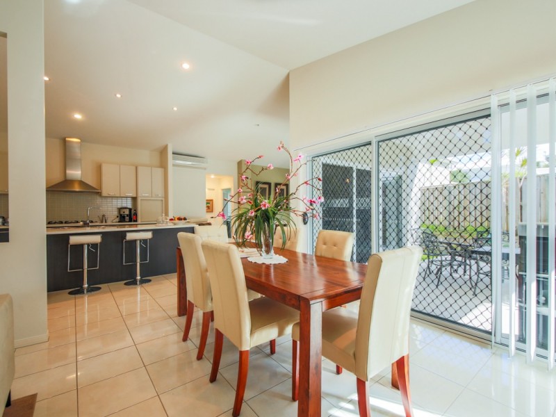 6 Cherry Court, Coomera QLD 4209