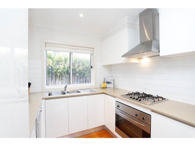 2/5 Golf Avenue, Rosanna VIC 3084