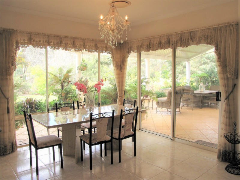 6 Rhodes Place, Jarrahdale WA 6124