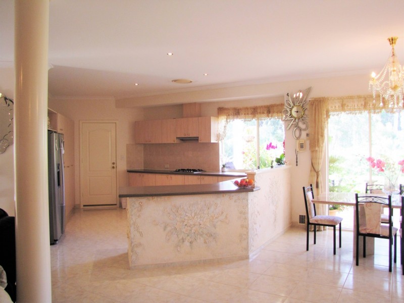 6 Rhodes Place, Jarrahdale WA 6124