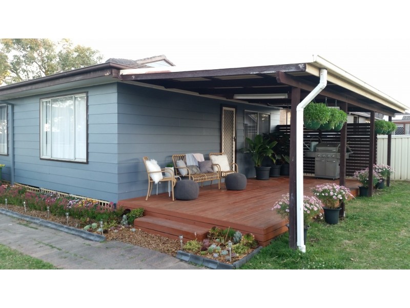 16 Maxwell Avenue, Gorokan NSW 2263