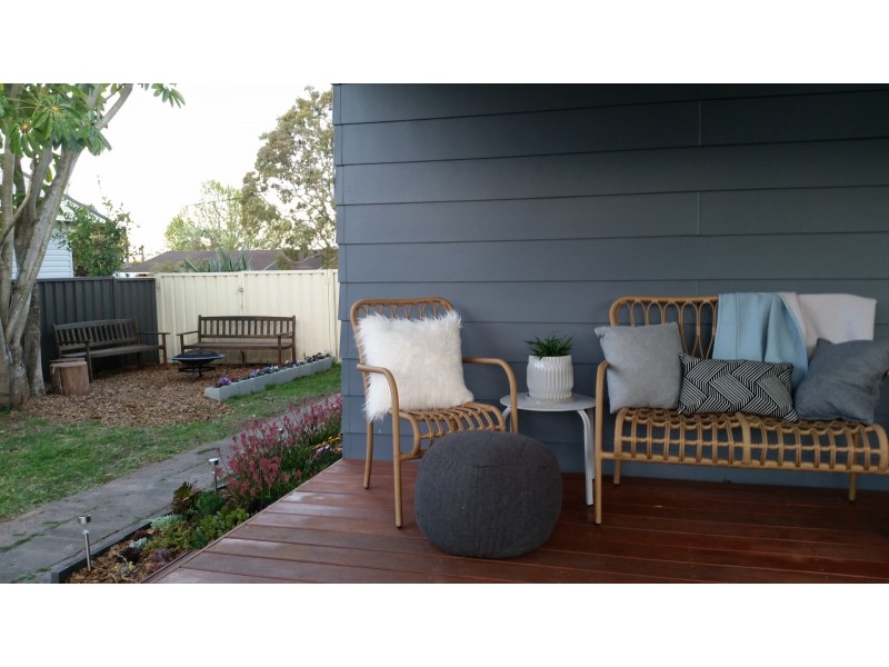 16 Maxwell Avenue, Gorokan NSW 2263