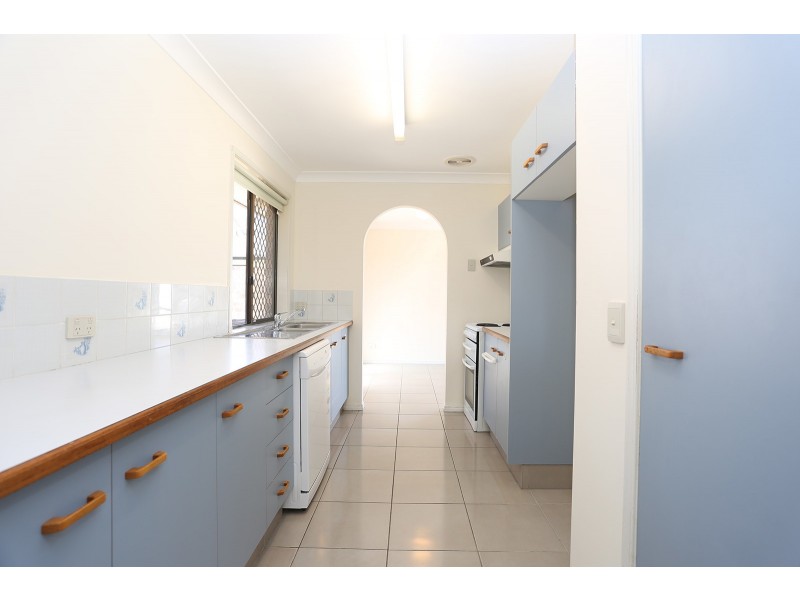 62 Lakefield Crescent, Paradise Point QLD 4216