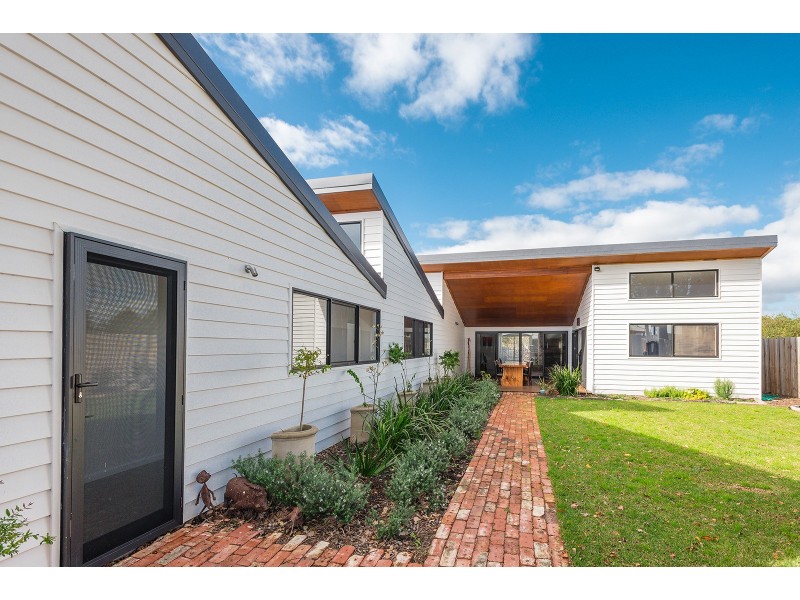 16 Goodwine Way, Cowaramup WA 6284
