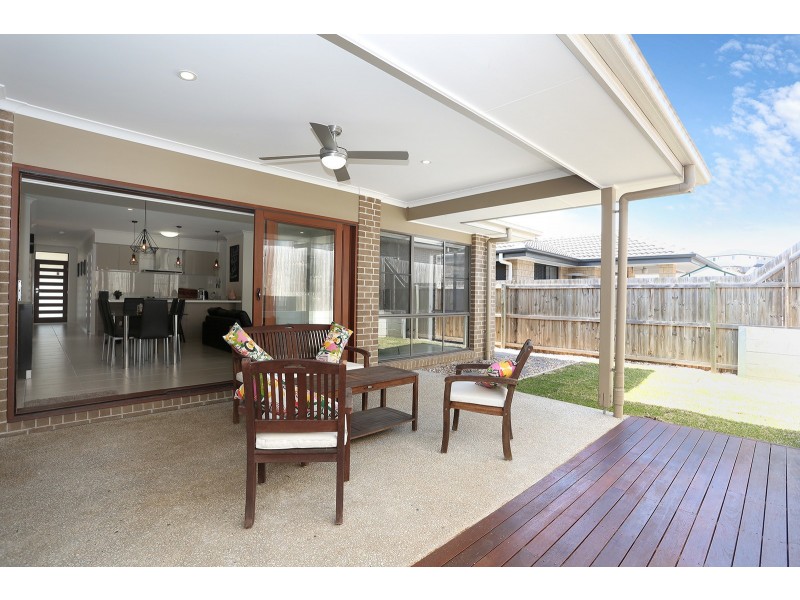 8 Oakover Avenue, Ormeau Hills QLD 4208