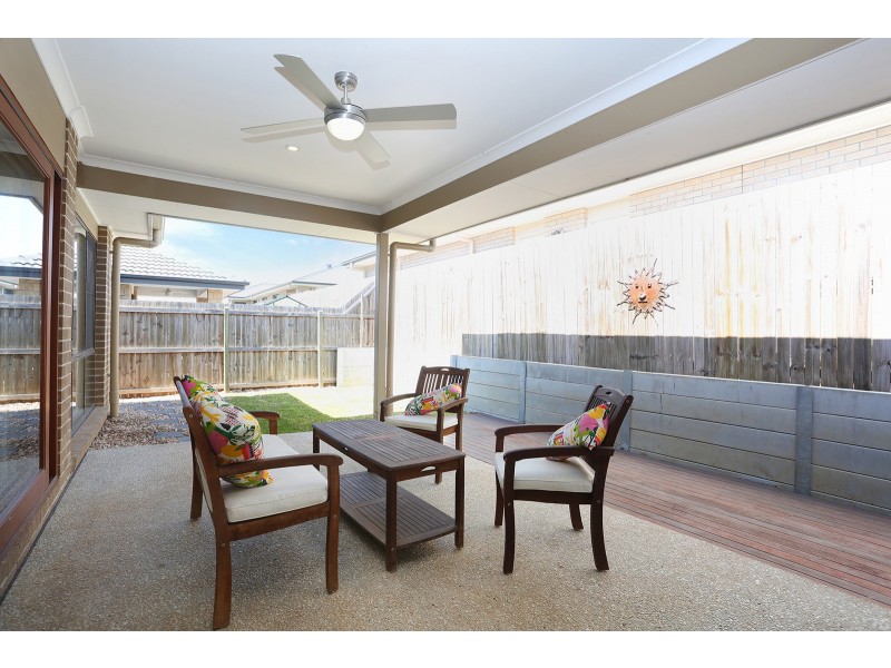 8 Oakover Avenue, Ormeau Hills QLD 4208