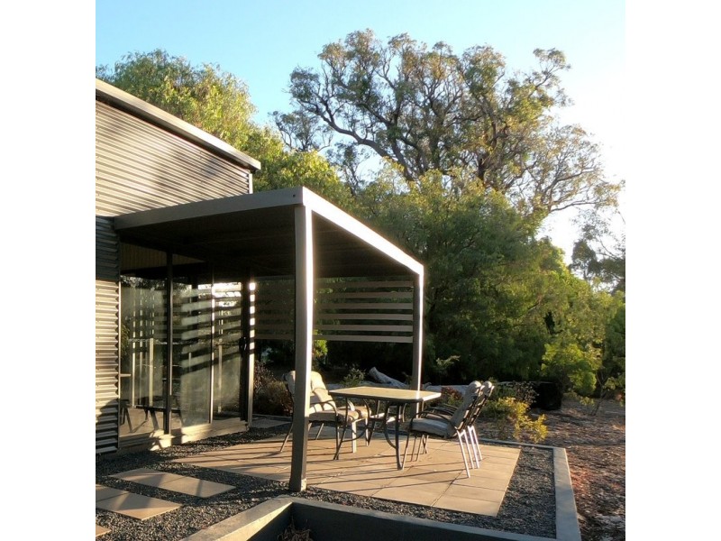 6 Winter Retreat, Yallingup WA 6282