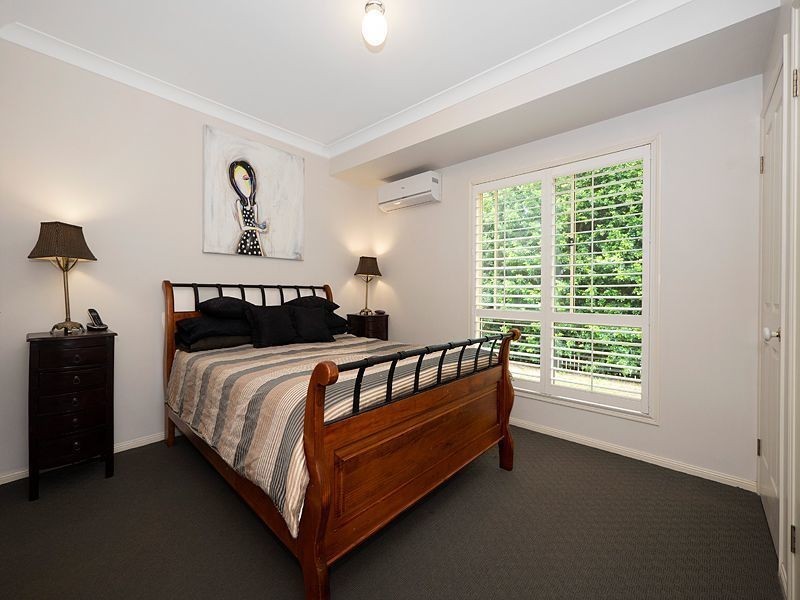1 SHELDRAKE PL, Moggill QLD 4070