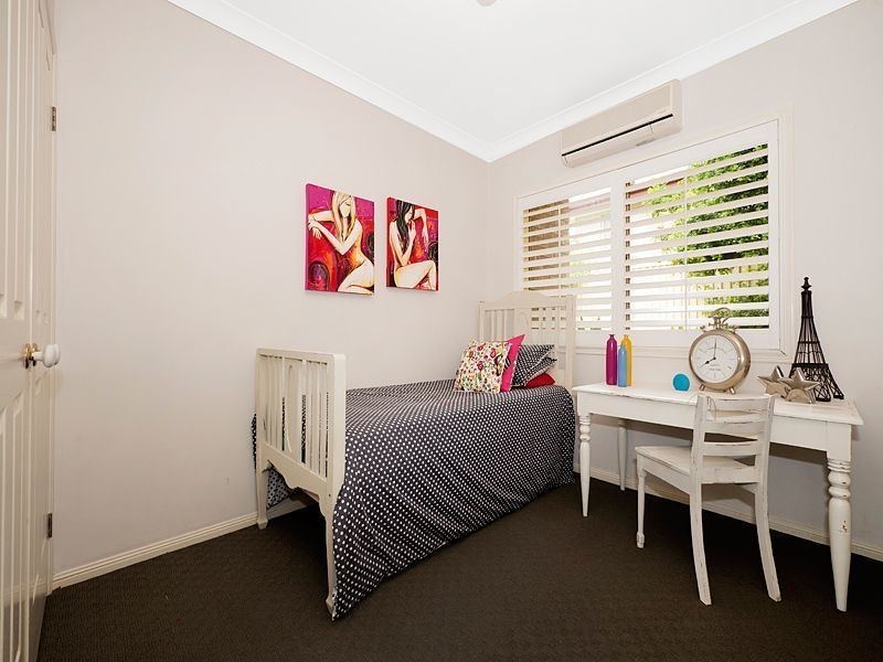 1 SHELDRAKE PL, Moggill QLD 4070