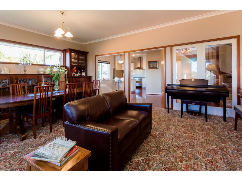 121 Bateman Road, Mount Pleasant WA 6153