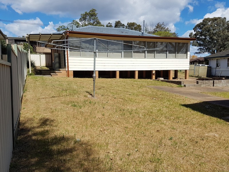 13 Churchill Crescent, Rutherford NSW 2320