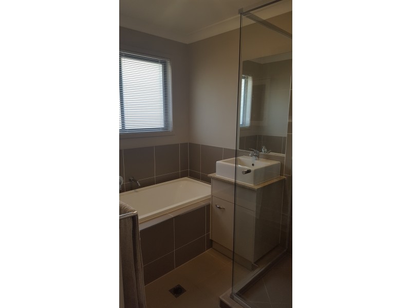 62 Bells Reach Drive, Caloundra West QLD 4551