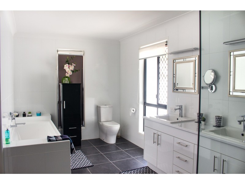 88 Straits Outlook, Craignish QLD 4655