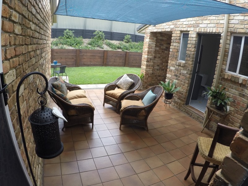 37 Captain Cook Close, Arundel QLD 4214