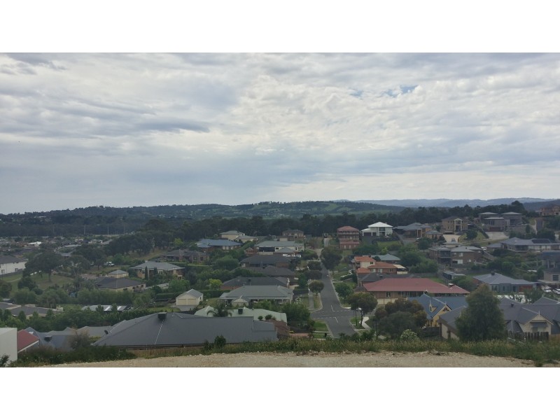 13 South Hidden Valley Circuit, Beaconsfield VIC 3807