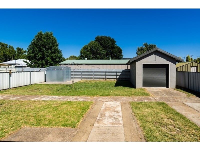 19 Raymond Street, Wellington NSW 2820