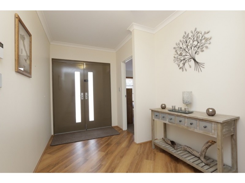 6A Oakleigh Pass, Harrisdale WA 6112