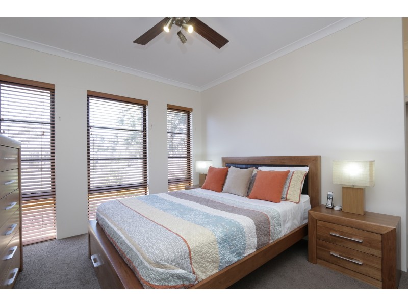 6A Oakleigh Pass, Harrisdale WA 6112