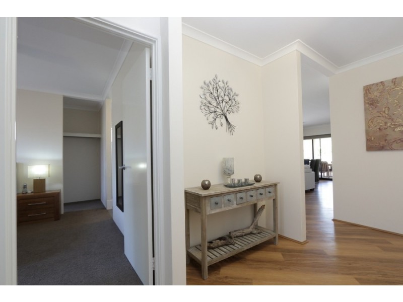 6A Oakleigh Pass, Harrisdale WA 6112