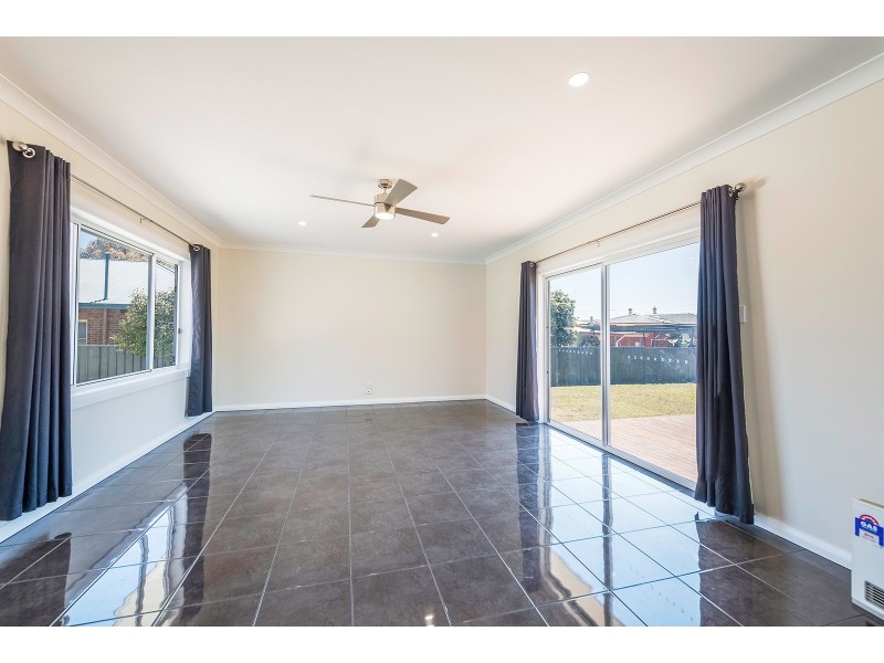 37 Allenby Road, Orange NSW 2800