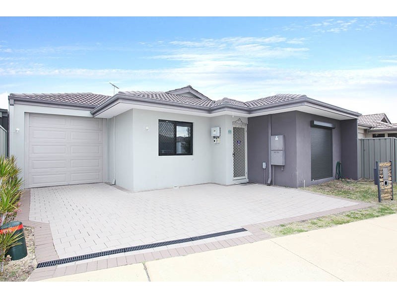 55 Magdalen loop, Piara Waters WA 6112