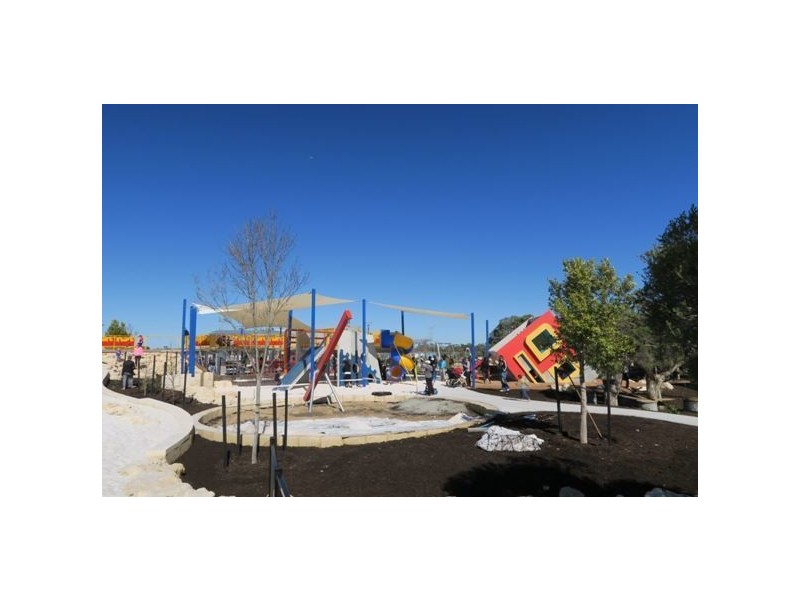 55 Magdalen loop, Piara Waters WA 6112