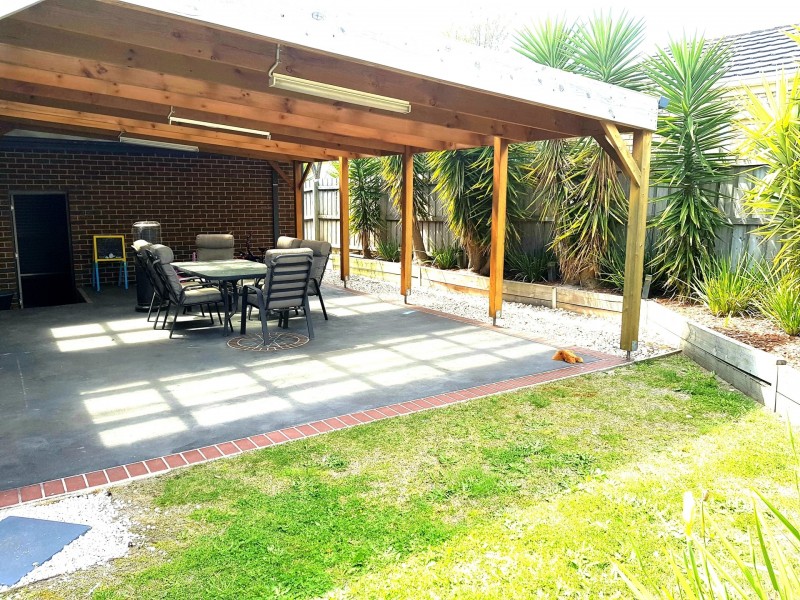 35 Clifton Park Drive, Carrum Downs VIC 3201