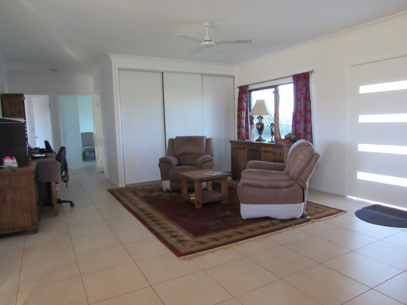 19 Gallo Drive, Mareeba QLD 4880
