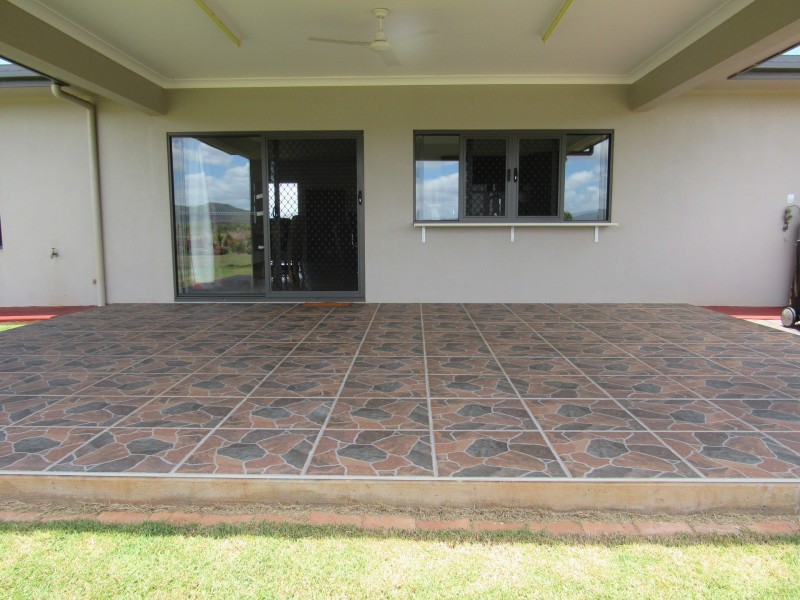 19 Gallo Drive, Mareeba QLD 4880