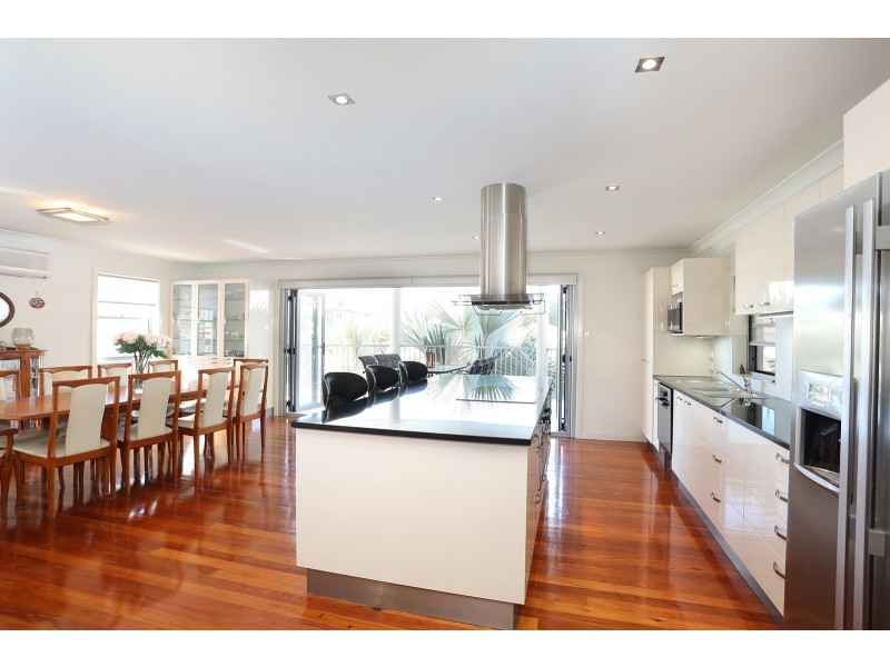 68 Warilda Street, Camp Hill QLD 4152