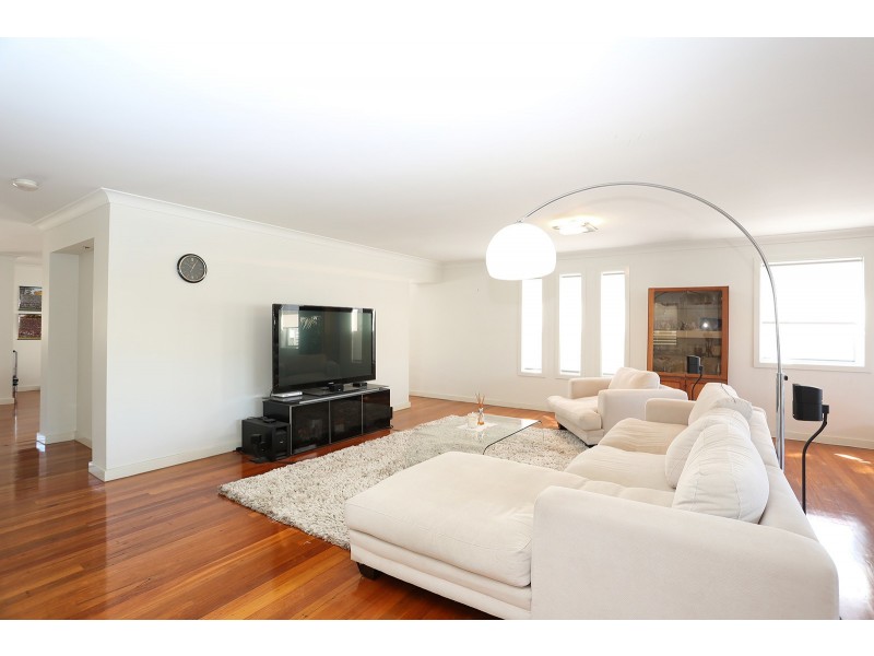 68 Warilda Street, Camp Hill QLD 4152