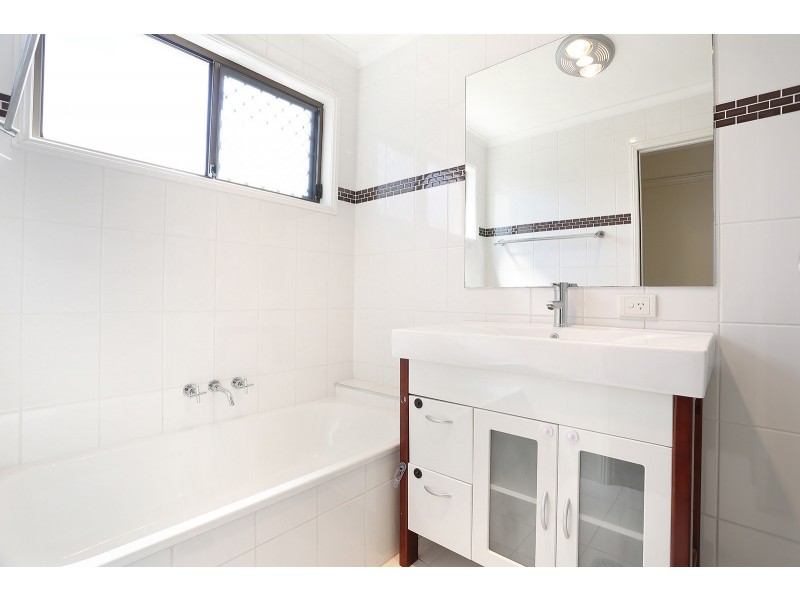 1/5 Theatre Street, Oxenford QLD 4210