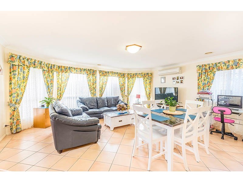 11 Wisteria Place, Orange NSW 2800