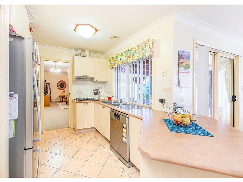 11 Wisteria Place, Orange NSW 2800
