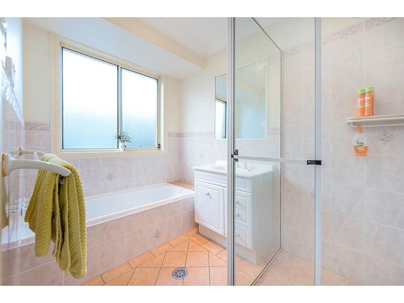 11 Wisteria Place, Orange NSW 2800