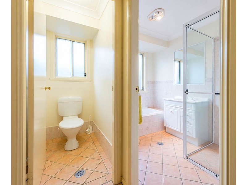 11 Wisteria Place, Orange NSW 2800