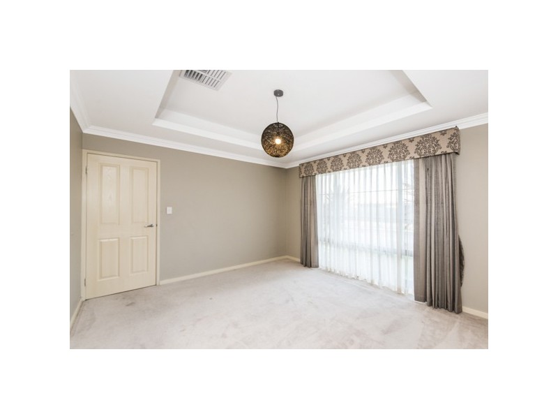 26 Babylon Bend, Landsdale WA 6065