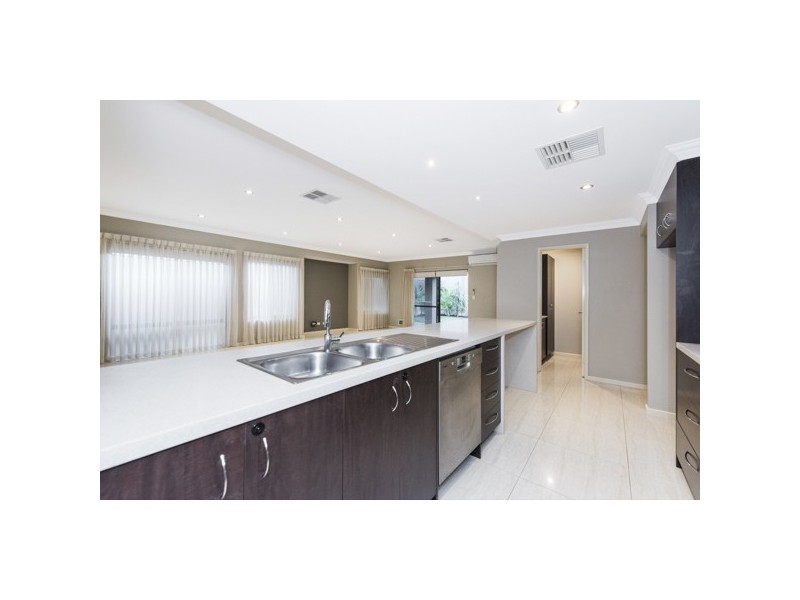 26 Babylon Bend, Landsdale WA 6065