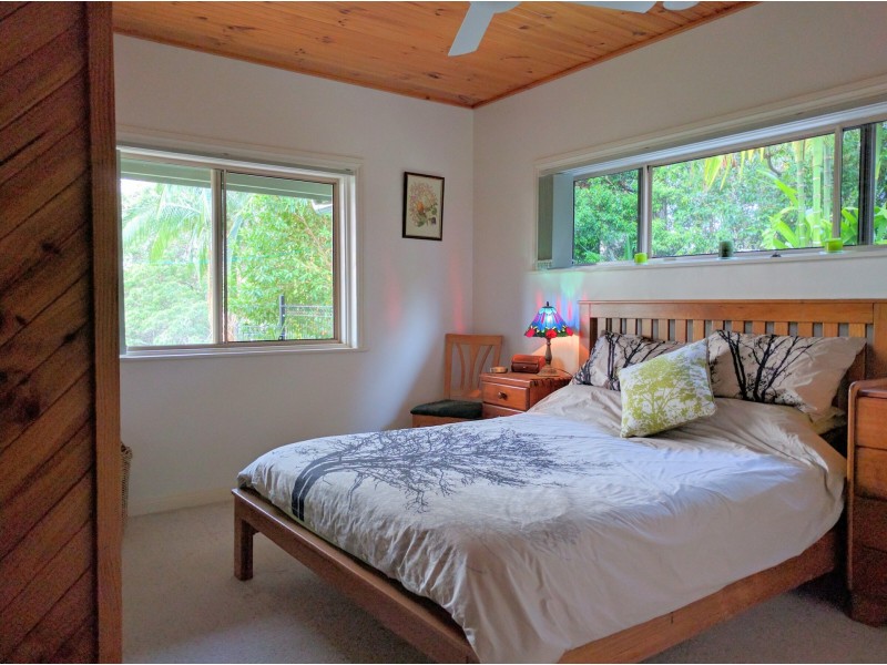 3 Hutton Road, Kiamba QLD 4560