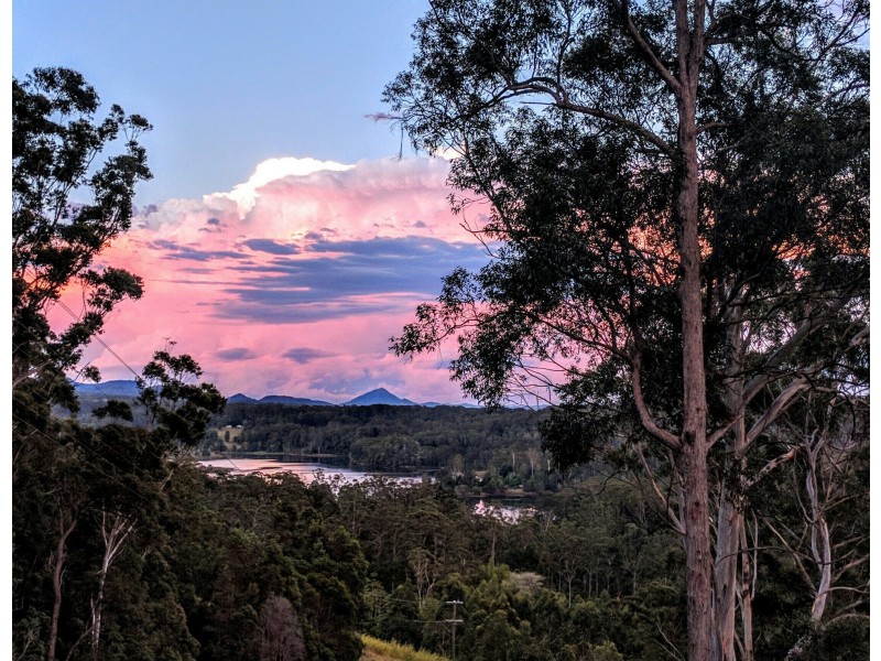 3 Hutton Road, Kiamba QLD 4560