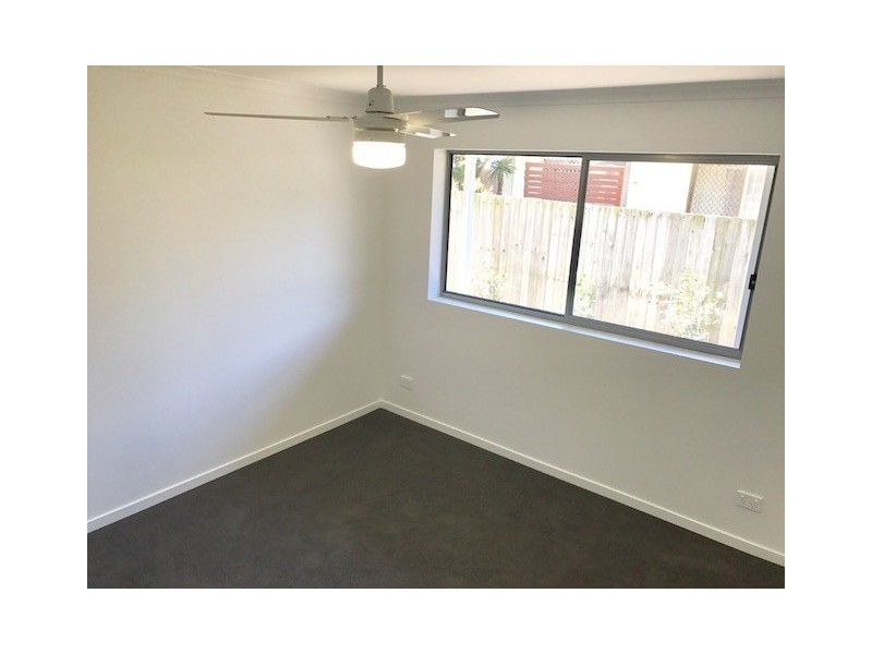 1/5 Boorook, Buddina QLD 4575