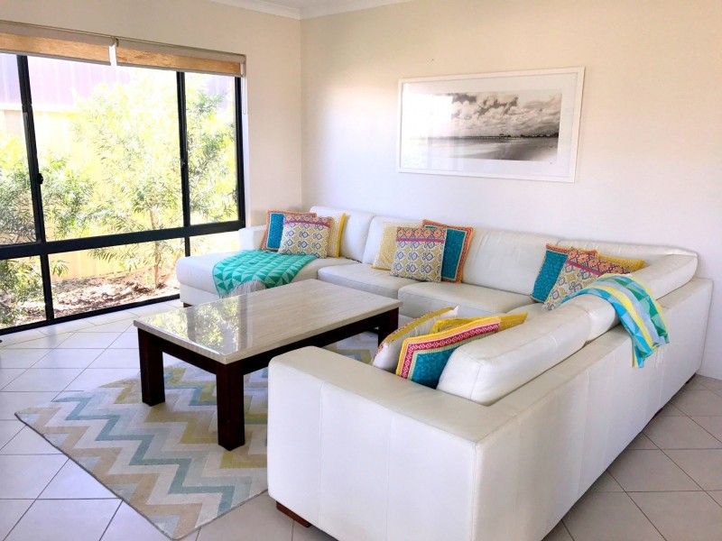 7 Parakeet Bend, Jurien Bay WA 6516